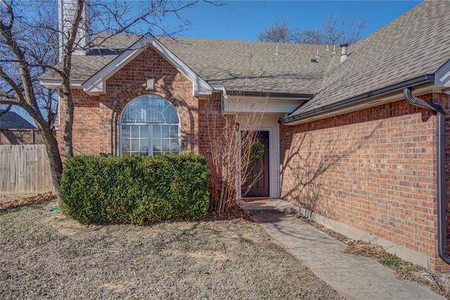 2900 Glasgow Drive, Norman, OK 73072