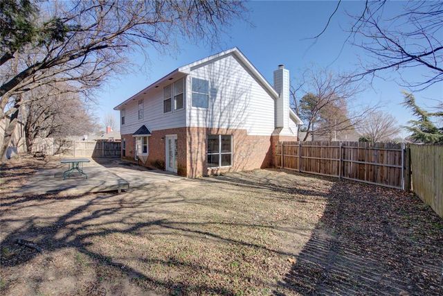 2900 Glasgow Drive, Norman, OK 73072