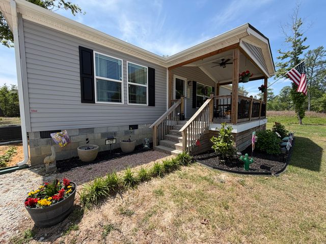 177 Ash Hill Drive, Eutawville, SC 29048
