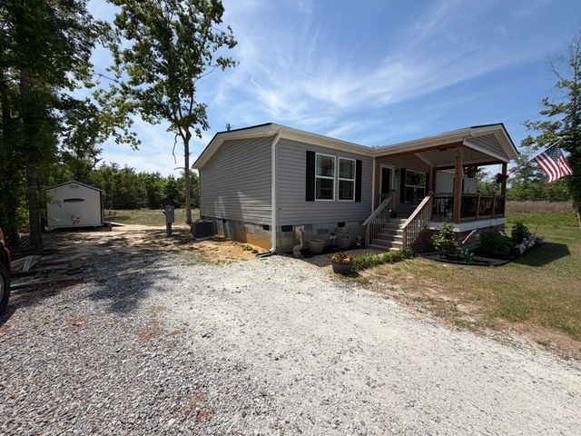 177 Ash Hill Drive, Eutawville, SC 29048