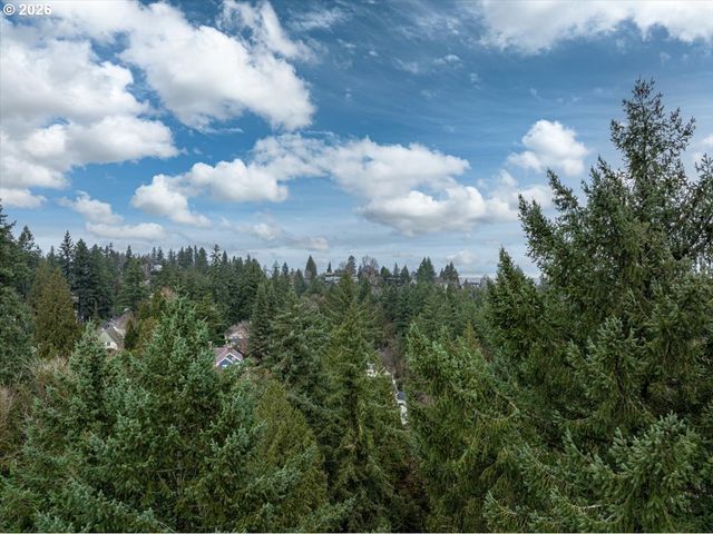 3014 Sw NOTTINGHAM Dr, Portland, OR 97201