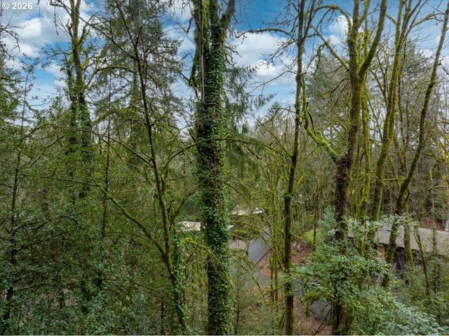 3014 Sw NOTTINGHAM Dr, Portland, OR 97201