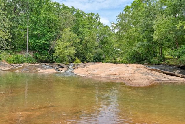 729 Wilson Ferry Road, Moore, SC 29369