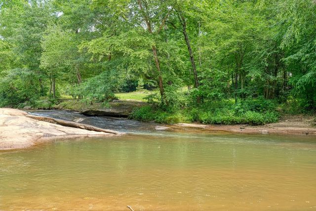 729 Wilson Ferry Road, Moore, SC 29369