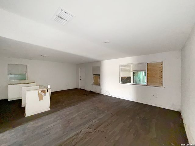 434 Corliss, San Antonio, TX 78220