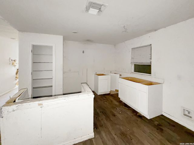434 Corliss, San Antonio, TX 78220
