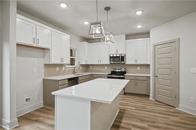 4306 Fern River Bend 72, Norcross, GA 30093