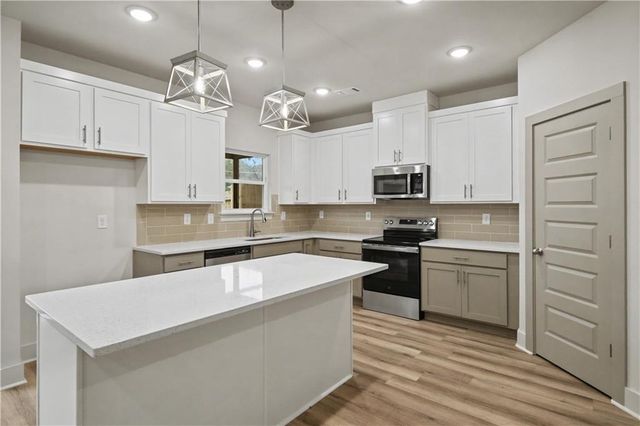 4306 Fern River Bend 72, Norcross, GA 30093
