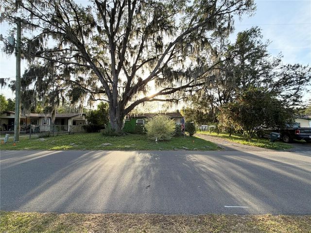 2612 NE 15TH AVENUE, Ocala, FL 34470