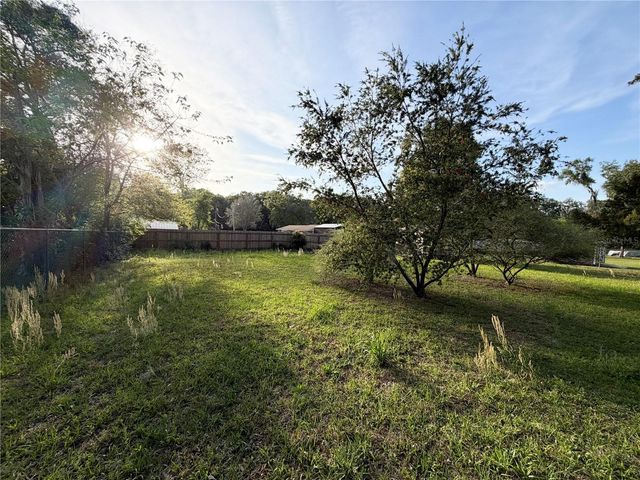 2612 NE 15TH AVENUE, Ocala, FL 34470