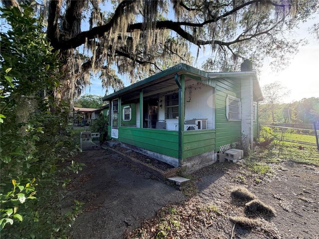 2612 NE 15TH AVENUE, Ocala, FL 34470