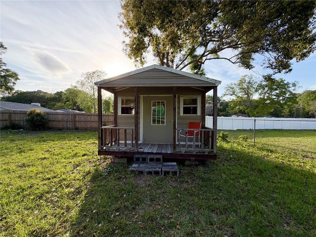 2612 NE 15TH AVENUE, Ocala, FL 34470