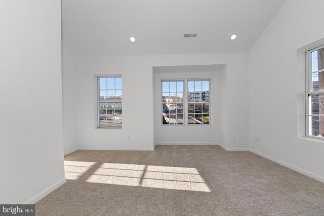 2409 BRYAN PL SE, Washington, DC 20020