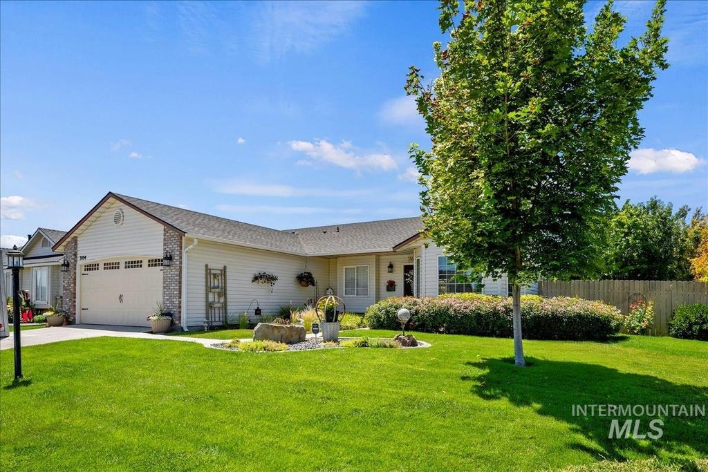 3804 Stonehedge Way, Caldwell, ID 83605