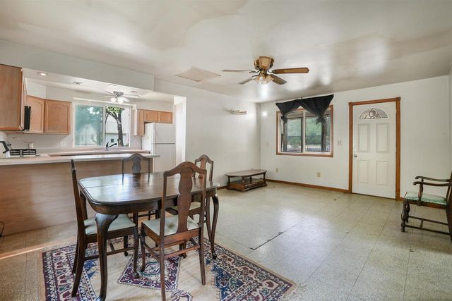 3266 N Parker Lake Road, Oxford, WI 53952