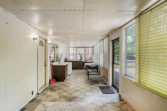 3266 N Parker Lake Road, Oxford, WI 53952