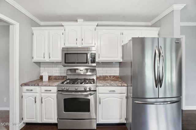 1678 N Smith Drive, Genoa, OH 43430