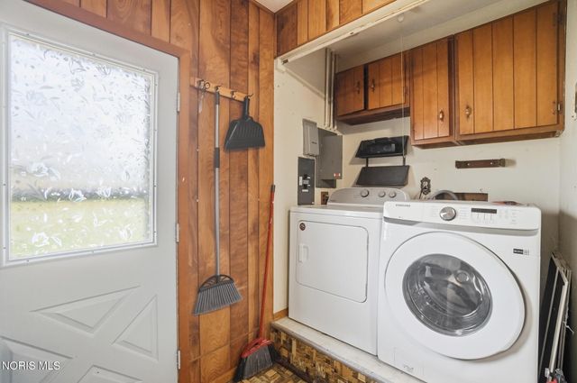 1678 N Smith Drive, Genoa, OH 43430