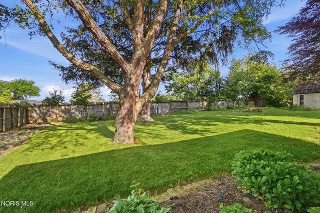 1678 N Smith Drive, Genoa, OH 43430