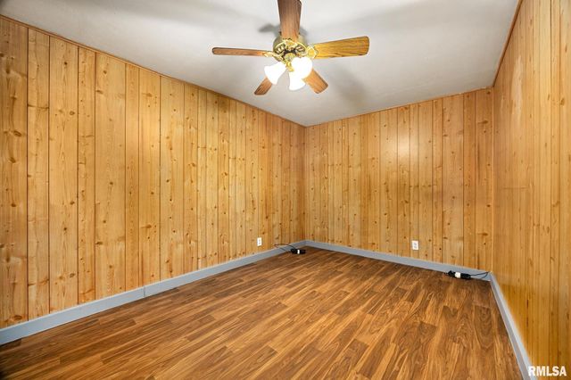 1223 S 8TH Street, Pekin, IL 61554