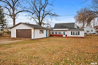 1223 S 8TH Street, Pekin, IL 61554
