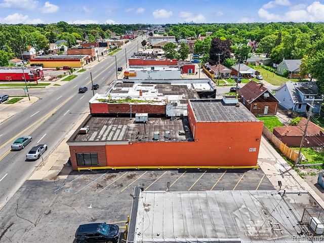 19323 W Warren Avenue, Detroit, MI 48228
