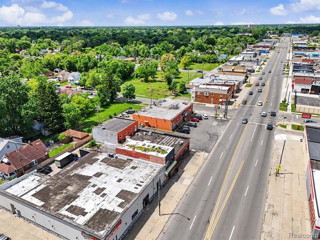 19323 W Warren Avenue, Detroit, MI 48228
