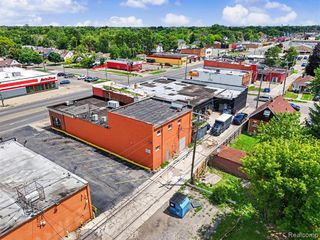 19323 W Warren Avenue, Detroit, MI 48228