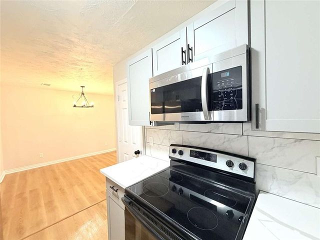 223 High Creek Drive, Roswell, GA 30076