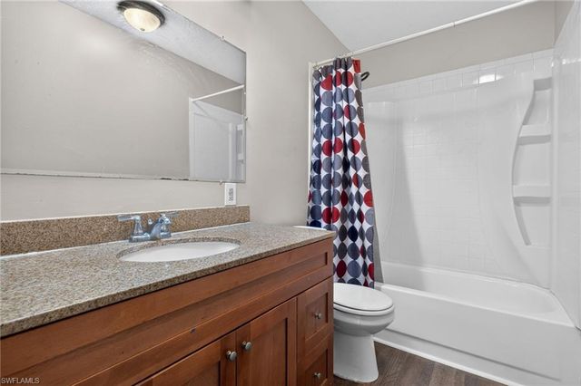17565 Lee RD, Fort Myers, FL 33967