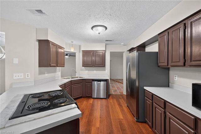 17565 Lee RD, Fort Myers, FL 33967