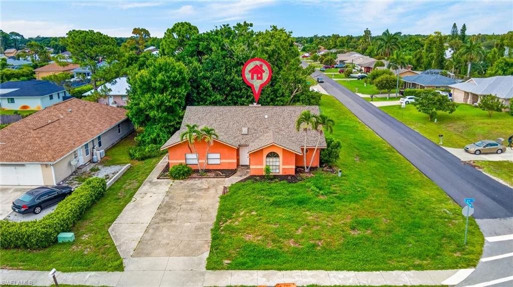 17565 Lee RD, Fort Myers, FL 33967