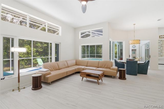 21 Fiddlewood Court, Homosassa, FL 34446