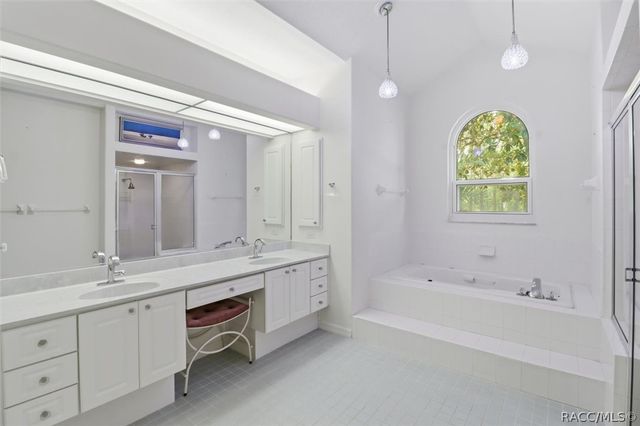 21 Fiddlewood Court, Homosassa, FL 34446