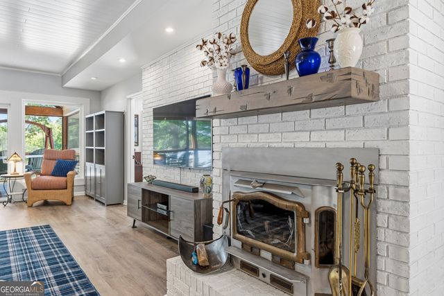 118 Hickory Point, Buckhead, GA 30625