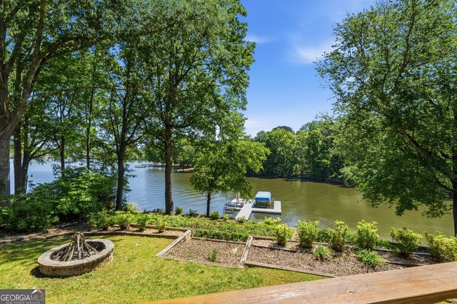 118 Hickory Point, Buckhead, GA 30625