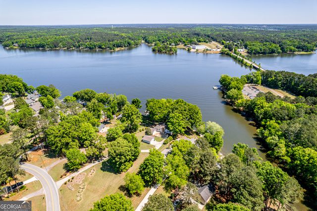 118 Hickory Point, Buckhead, GA 30625