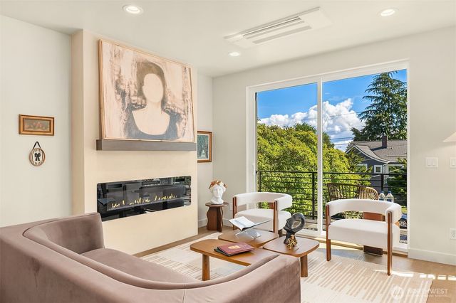 2836 NW 73rd Street, Seattle, WA 98117