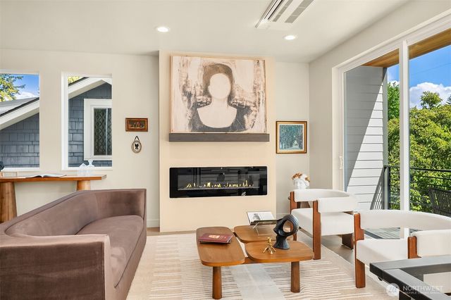 2836 NW 73rd Street, Seattle, WA 98117