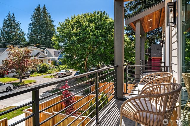 2836 NW 73rd Street, Seattle, WA 98117