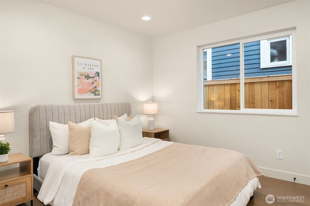 2836 NW 73rd Street, Seattle, WA 98117