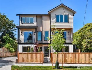 2836 NW 73rd Street, Seattle, WA 98117