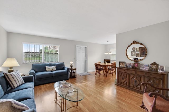 316 Seville N, Delray Beach, FL 33446