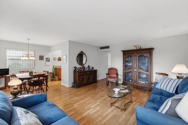 316 Seville N, Delray Beach, FL 33446