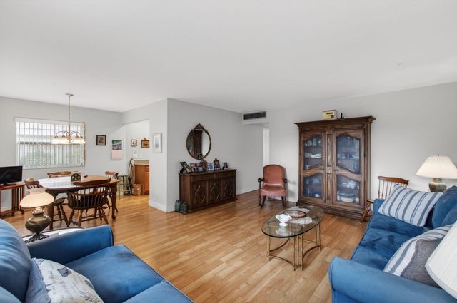 316 Seville N, Delray Beach, FL 33446