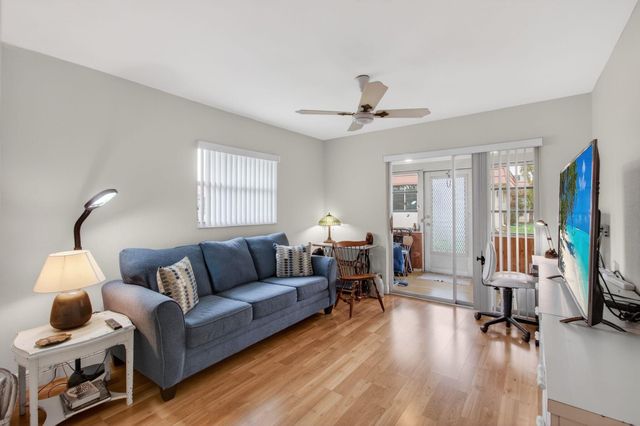 316 Seville N, Delray Beach, FL 33446