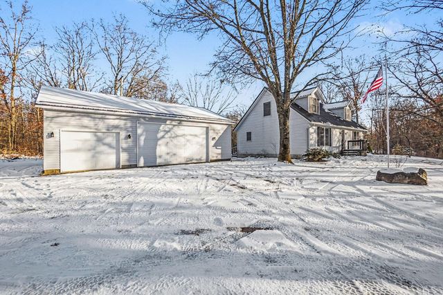 1710 215th Avenue, Morley, MI 49336