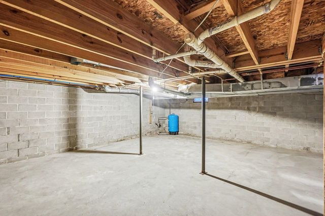 1710 215th Avenue, Morley, MI 49336