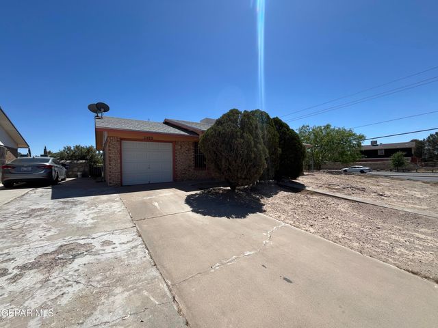 11470 ED MERRINS Drive, El Paso, TX 79936
