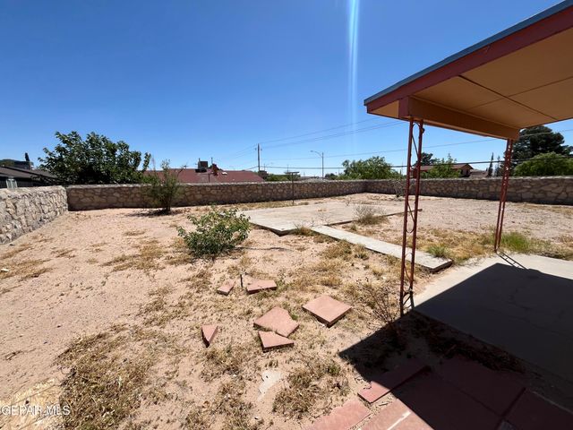 11470 ED MERRINS Drive, El Paso, TX 79936